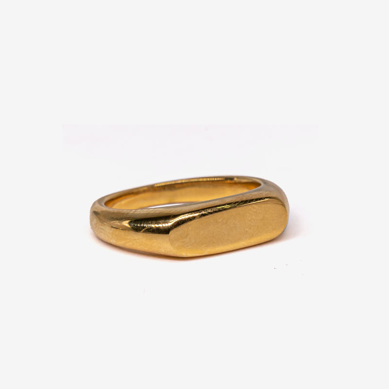 SIGNET RING - GOLD -  - Vibe - VIBE.PK - {{variant_option_1}} - {{variant_option_2}} - {{variant_option_3}} - {{variant_title}}